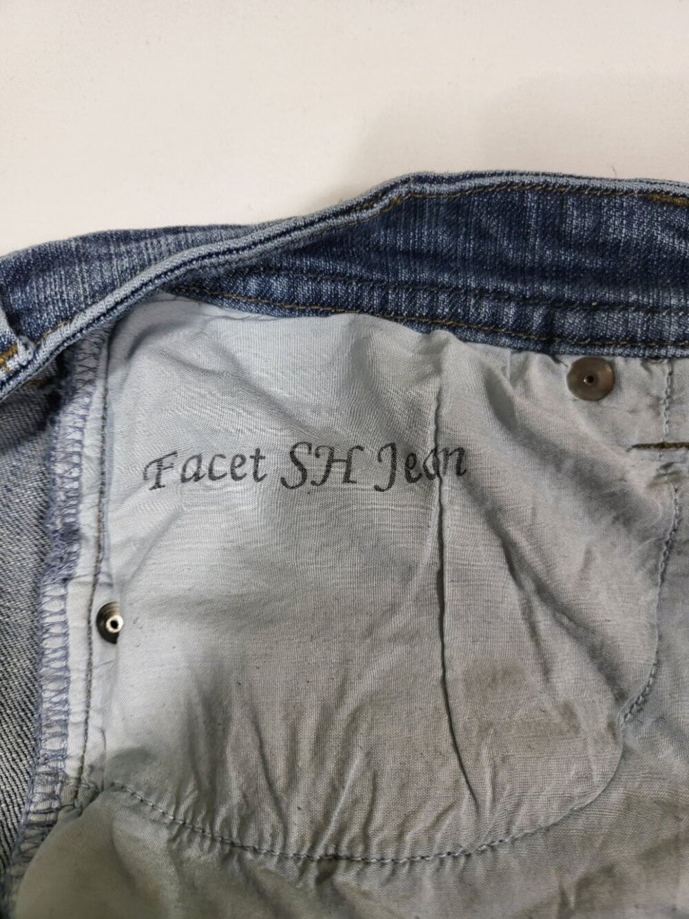 hico's Platinum Facet SH Jean Size 0 Short Blue Bootcut Stretch Denim - Picture 8 of 14